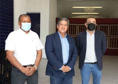 Nueva Baja En Arena Renuncia Alcalde De Olocuilta Y Ex Alcaldes De