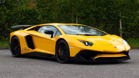 Sold 2015 Lamborghini Aventador Sv Coupe 65 V12 Official Uk