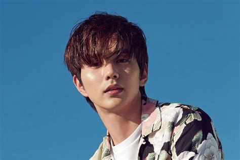 Yoo Seung Ho In Talks To Star As Male Lead Of New Romantic Comedy