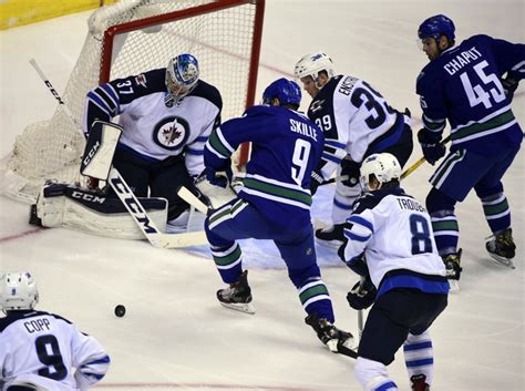 The orthopedic surgeons and doctors of sports & spine are specialized in a range of conditions, and our team is here to provide you with a solution that best fits your needs. Vancouver Canucks vs. Winnipeg Jets - 12/22/16 NHL Pick ...