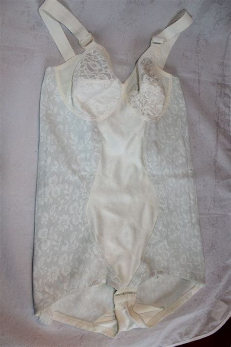 Vintage Womans All In One Bra And Girdle Playtex 1940s