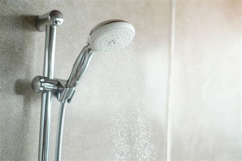 5 steps to install a shower head pipe