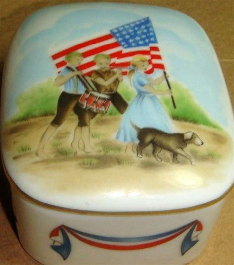 Yankee Doodle Dandy Music Box Porcelain Sankyo Signature Series Lid 4th