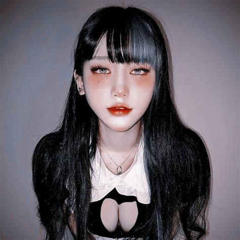 Anime Cosplay Girls Kawaii Harajuku Uzzlang Girl Dark Beauty Bad Girl Aesthetic Portraits