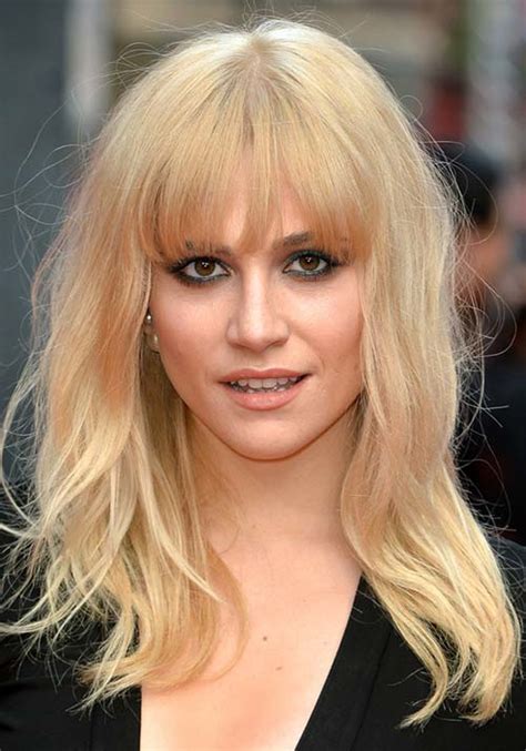 In the 1970s, making one of the popular hairstyles for a woman didn't take a lot of time. '70s Hairstyles: 10 Ways To Master The Fringe This Summer ...