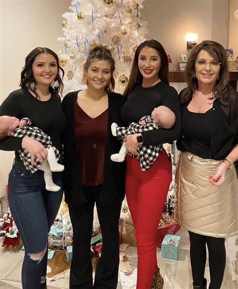 Willow Palin And Her Twins One Being Held By Bristol Palin Fashion