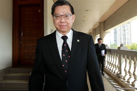 Banker roger ng asked for the foreign bribery case against him to be dismissed, saying he warned the bank not to do business with malaysian financier jho low. Ex-Goldman Sachs banker Roger Ng denied bail | The Edge ...
