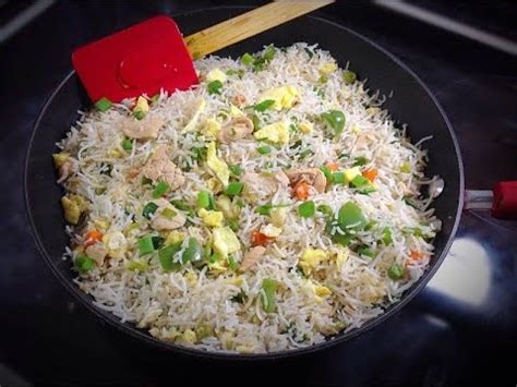 Crunchy, barely cooked onions complement this dish. Chicken Fried Rice- Restaurant Style Indian Style Homemade ...
