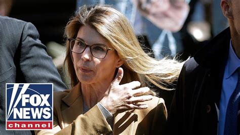 lori loughlin and her husband plead guilty in college admissions scandal and get jail time 99