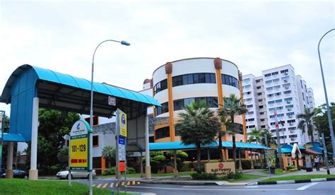 Yakın semtlerde aramıza uygun olan 1061 restoran gösteriliyor. Bukit Panjang Community Club