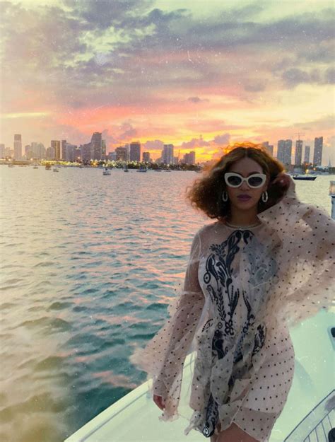 Beyoncé Releases New Photos On Website And Had The Most Liked Instagram