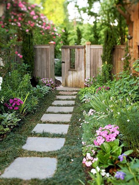 90 Beautiful Side Yard Garden Decor Ideas 60 Side Yard Landscaping