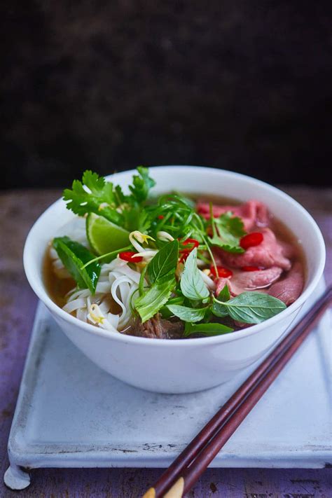 Vietnamese Phở soup with beef and rice noodles efoodchef