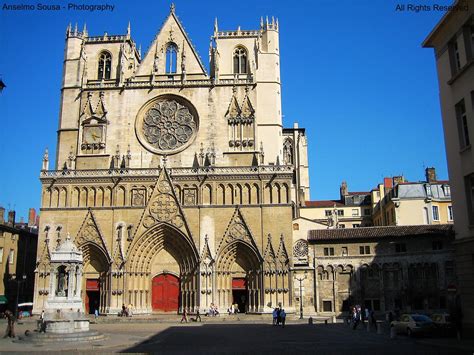 Comprehensive information on lyon's heritage, cultural and sporting activities, leisure and outings for tourists as well as leisure and business information for tourism professionals. França - Catedral de Lyon. Durante a libertação de Lyon em ...