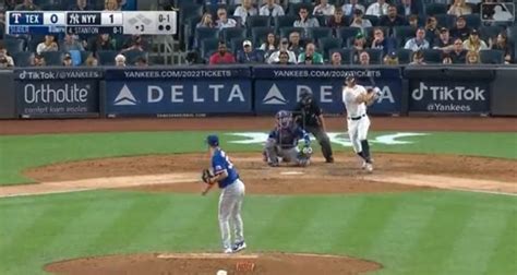 Video Giancarlo Stanton Smoked An Absolute Bullet Of A Home Run