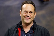 Footage of Vince Vaughn Shaking Trump's Hand at National Championship ...