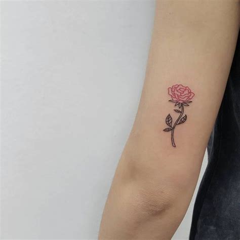Chic rose temporary tattoo designed to go on your hand as it fits great, but you can wear it anywhere! Small Rose Tattoos: 30+ Beautiful Tiny Rose Tattoo Ideas