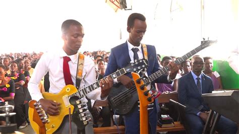 Yemwe Basavyi Buhoraho Nimushimechorale Yabagabo Église De