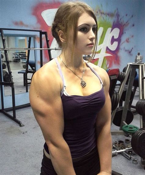 Russian Powerlifter Julia Vins With A Doll Like Facefunny Pictures