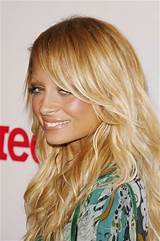 Side Bangs For Long Hair Pictures Pictures
