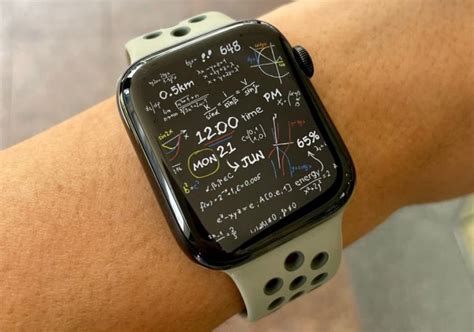 Best Clockology Apple Watch Faces In 2021 Geek Approved Geek Culture