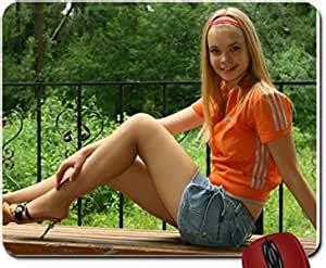 Las mujeres Teen Pantyhose Jailbait High Heels naranja vestido ratón