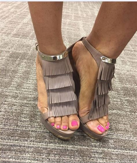 Gabrielle Kerrs Feet