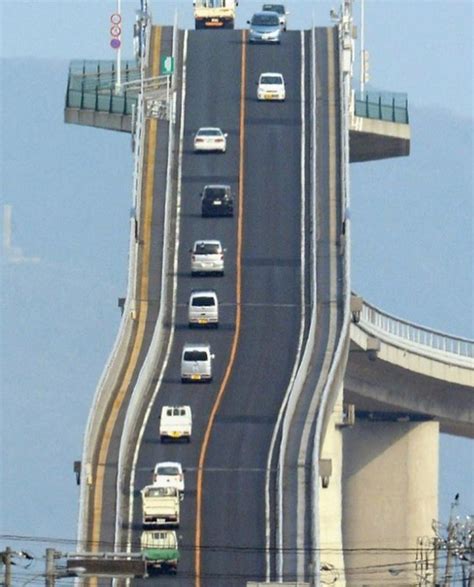 A Terrifying Highway In Japan Rconfusingperspective