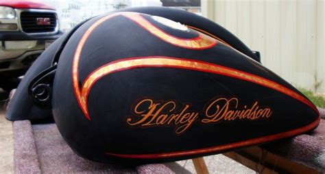 Custom paint series harley davidson sportster, in this series we will be overlaying with stencils and airbrush, and a final 2k show clear and polish with guided tutorial. Mac Pinstriping » Blog Archive » Harley Davidson Tank