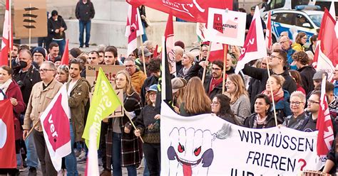 Kundgebung Für Gerechtere Krisenpolitik In Regensburg