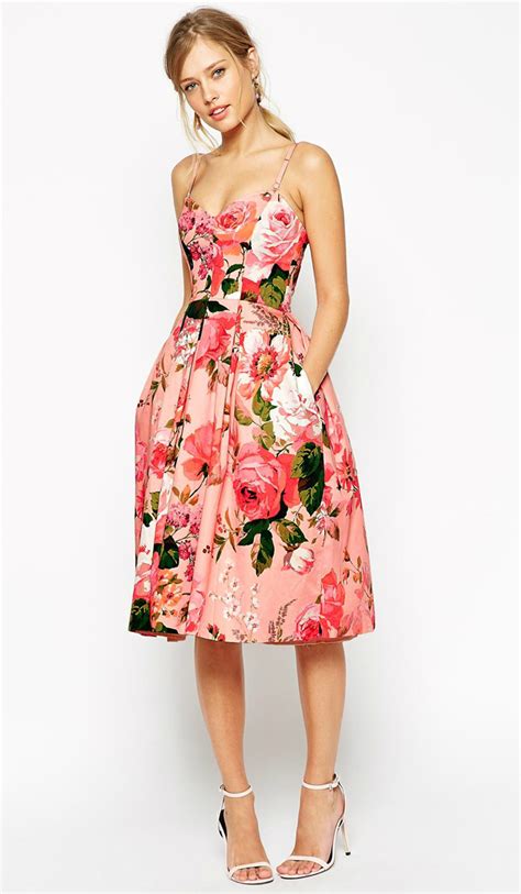 A white floral dress these days competes with many of the gowns that are currently now colored or with flowers too. What to Wear to a May Wedding | Guest Dresses for May Weddings