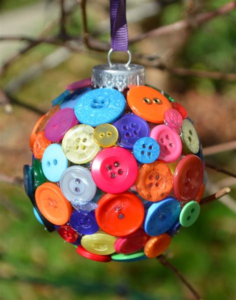 25 Cool Things You Can Make With Buttons