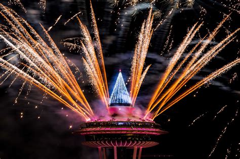 Fireworks To Return To Seattles Space Needle For New Years Eve But
