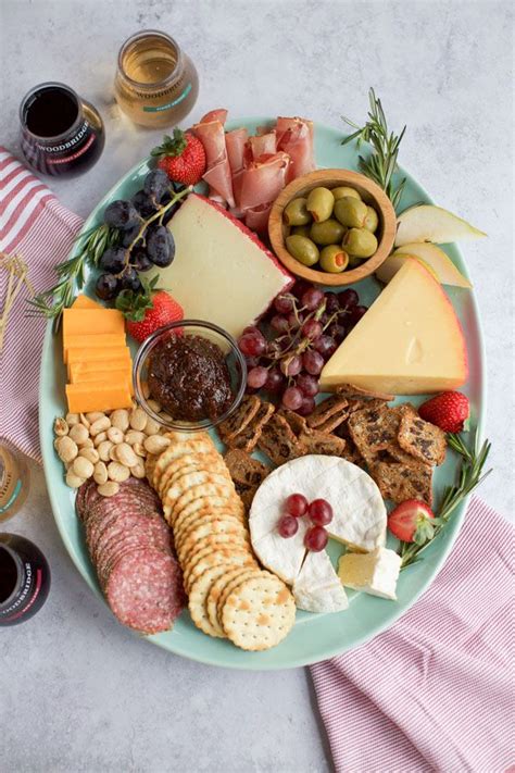 How To Make A Perfect Cheese Platter Simple Tips Recipe Holiday Cheese Platter Cheese
