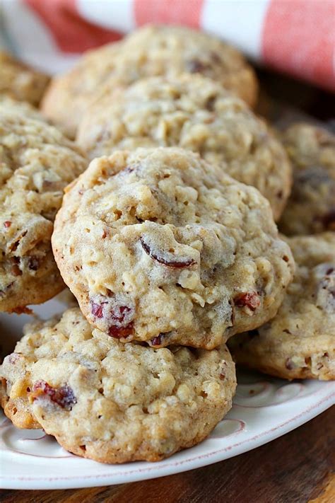 Soft And Chewy Oatmeal Date Cookies Yummy Healthy Easy