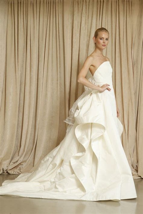 10 New Wedding Gowns By Oscar De La Renta