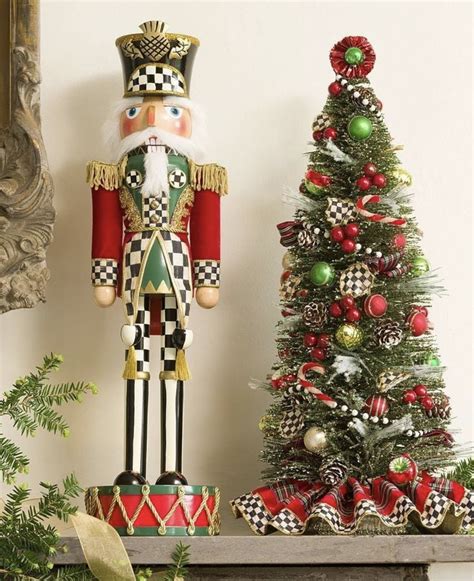 Pin By Susan On Christmas Trees And Holiday Decor Nutcracker