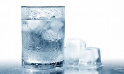 The Benefits and Risks of Drinking Cold Water (Ice Water)
