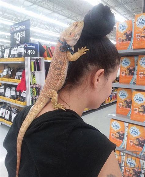 Hilarious Photos That Real Walmart Shoppers Caught On Camera