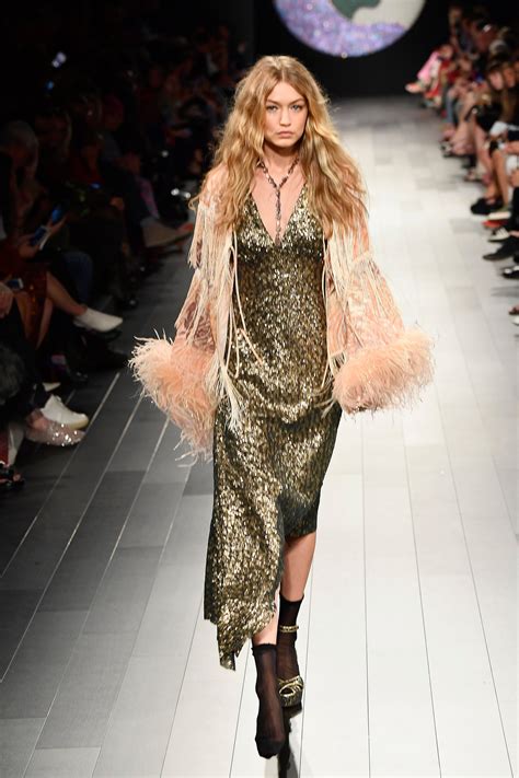 Gigi Hadid Has Wardrobe Malfunction At NYFW On The Anna Sui Runway Teen Vogue