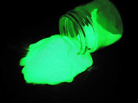 Phosphorescent Glow In The Dark Powder Pigment Green Glo Effex