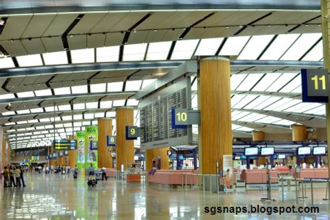 Singapore Snapshots Changi Terminal 2 Departure Lounge