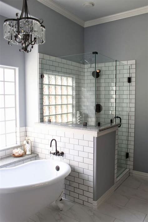 Just like other glass subway tiles that we have, there is also a wide range of color choices on this category with a green subway tile called soft mint. Inspirational Glass Subway Tile Bathroom Remodel