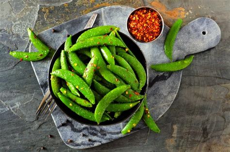 Sugar Snap Peas Nutrition Health Benefits Risks And Cooking Ideas