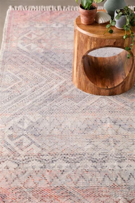 Neutral Color Area Rugs For Exciting Interiors With Maximum Flexibility