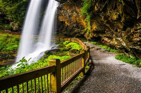 12 Astonishing Waterfalls Near Asheville Nc Map