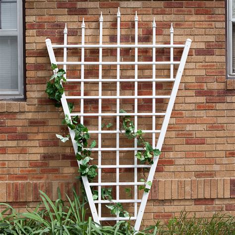 7.75 Ft Fan Shaped Garden Trellis with Pointed Finals in White Vinyl ...