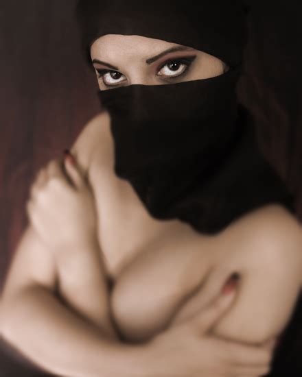 Nude Muslim Women Burqa