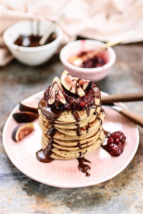 Cocoa is rich in plant chemicals called flavanols that may help to protect the heart. Oat & Banana Pancakes | Yummy breakfast, Healthy dark ...