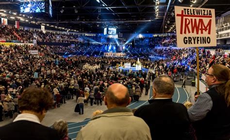 Rocznicy powstania radia maryja, które odbyły się w toruńskim kościele, złoży zawiadomienie do prokuratury. 26. urodziny Radia Maryja. Bp Mering cytuje słowa ...